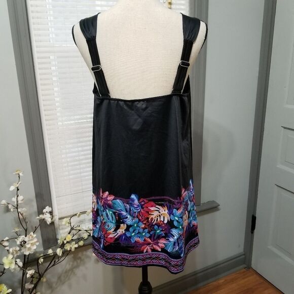 ✨ Swimsuits for All Black Floral Swimdress Top - Picture 9 of 9